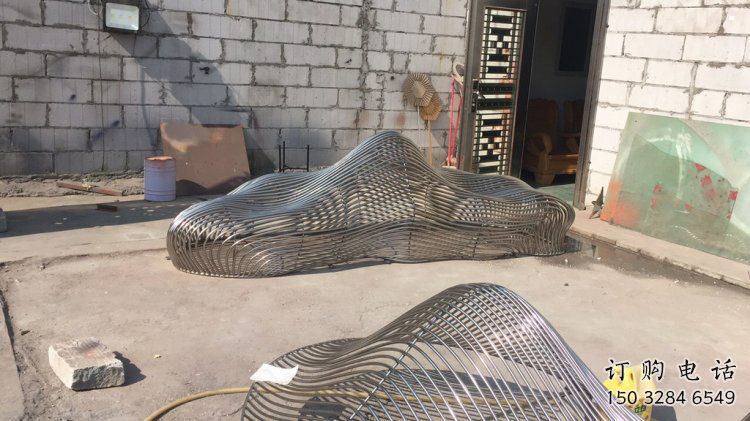 操場景觀雕塑，鏤空假山雕塑，噴砂制造