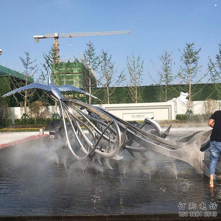 白鋼孔雀雕塑精選，景觀概念，不銹鋼孔雀雕塑廠家