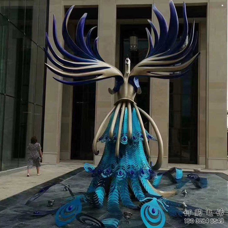 孔雀雕塑專供廠家，景觀雕塑，不銹鋼孔雀雕塑供應