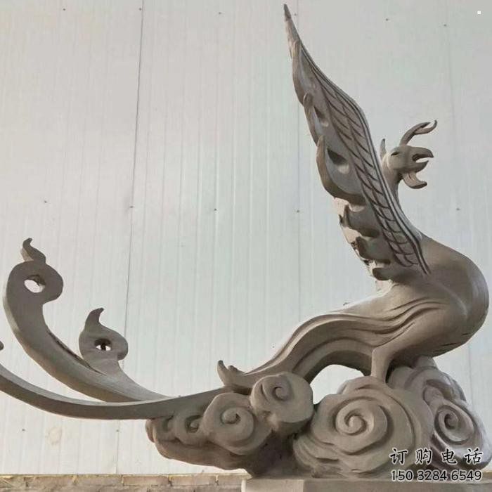 景觀孔雀雕塑制作，標識雕塑，銅孔雀雕塑生產