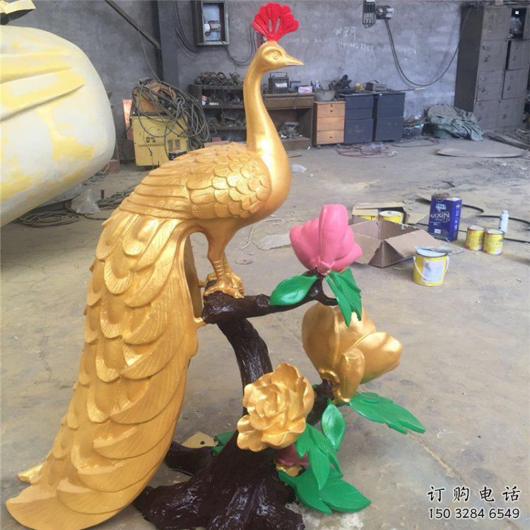 孔雀雕塑廠家，美陳雕塑，制造銅孔雀雕塑公司?