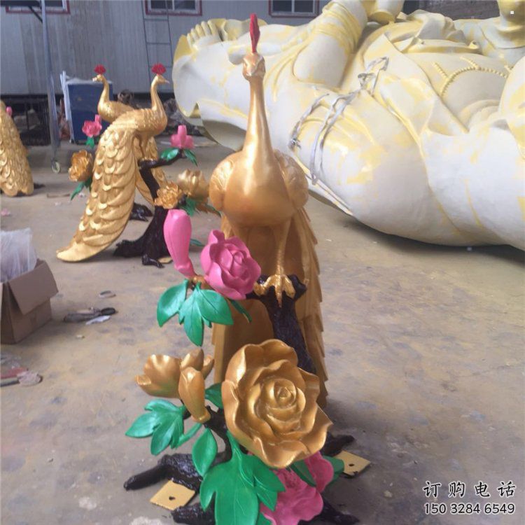 制造孔雀雕塑展品，黃銅材質，銅孔雀雕塑廠家常用