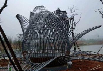 鏤空蓮花雕塑廠家，美陳雕塑，別墅燈光蓮花雕塑觀賞型