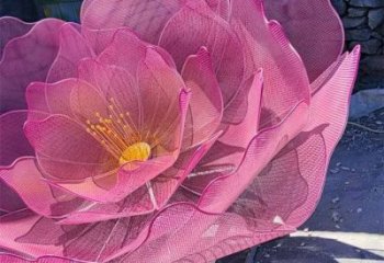 戶外玫瑰花雕塑精選,美陳雕塑,仿真鏤空玫瑰花雕塑供給