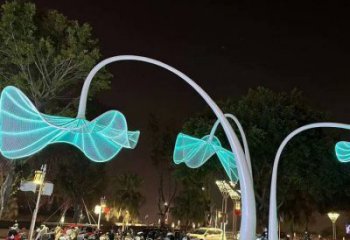 燈光花傘雕塑選用，廣場(chǎng)雕塑，不銹鋼花傘雕塑廠家