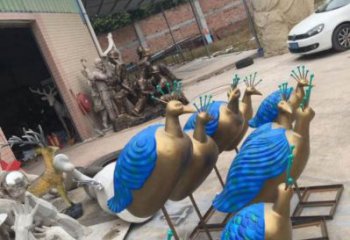 風(fēng)景區(qū)孔雀雕塑