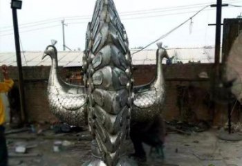 孔雀開屏雕塑廠家，露天雕塑，孔雀開屏雕塑選用