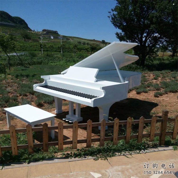 鋼管鋼琴雕塑