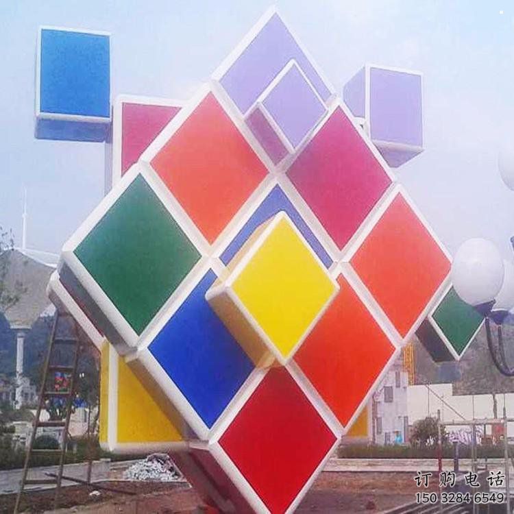 正方體雕塑優選，陸地擺件，不銹鋼正方體雕塑供應