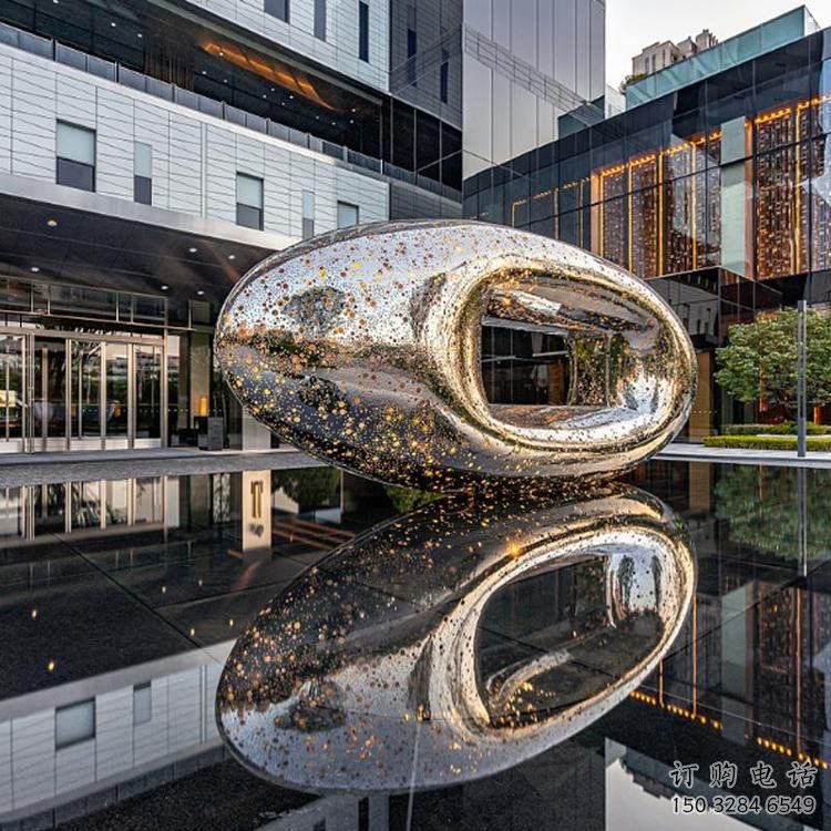 鏤空球雕塑服務(wù)商，白鋼構(gòu)件，抽象異形鏤空球雕塑定價(jià)