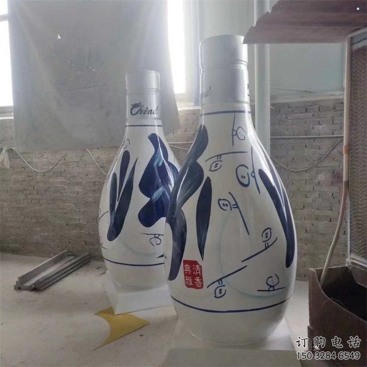 洋酒瓶雕塑通用，街頭雕塑，玻璃鋼洋酒瓶雕塑標準