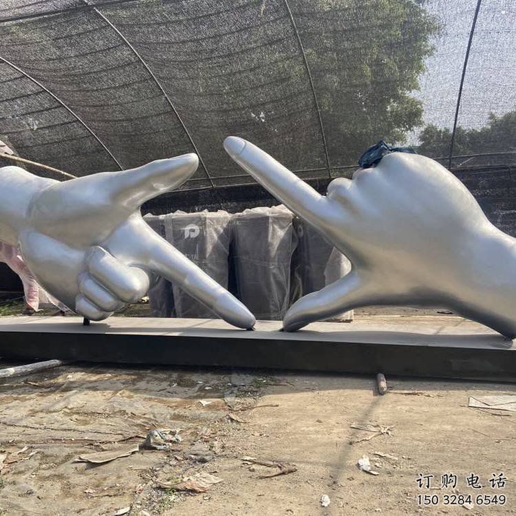 剪刀手雕塑供求，美陳雕塑，不銹鋼剪刀手雕塑制造