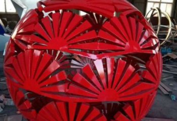 花紋球雕塑觀賞型，景區(qū)雕塑，不銹鋼花紋球雕塑指用