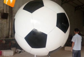 公園足球雕塑