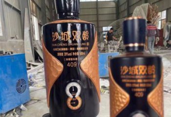 酒瓶雕塑供求，水景雕塑，玻璃鋼酒瓶雕塑制造商