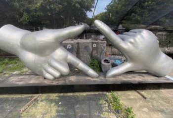 剪刀手雕塑定價，拉絲工藝，不銹鋼剪刀手雕塑制作廠家