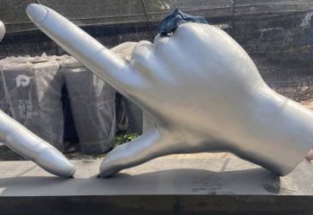 剪刀手雕塑供應，城市裝飾，彩色不銹鋼剪刀手雕塑優選