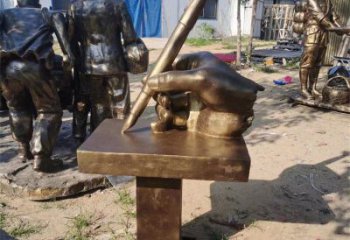 地標擺件，手握鋼筆雕塑生產商，戶外景觀雕塑