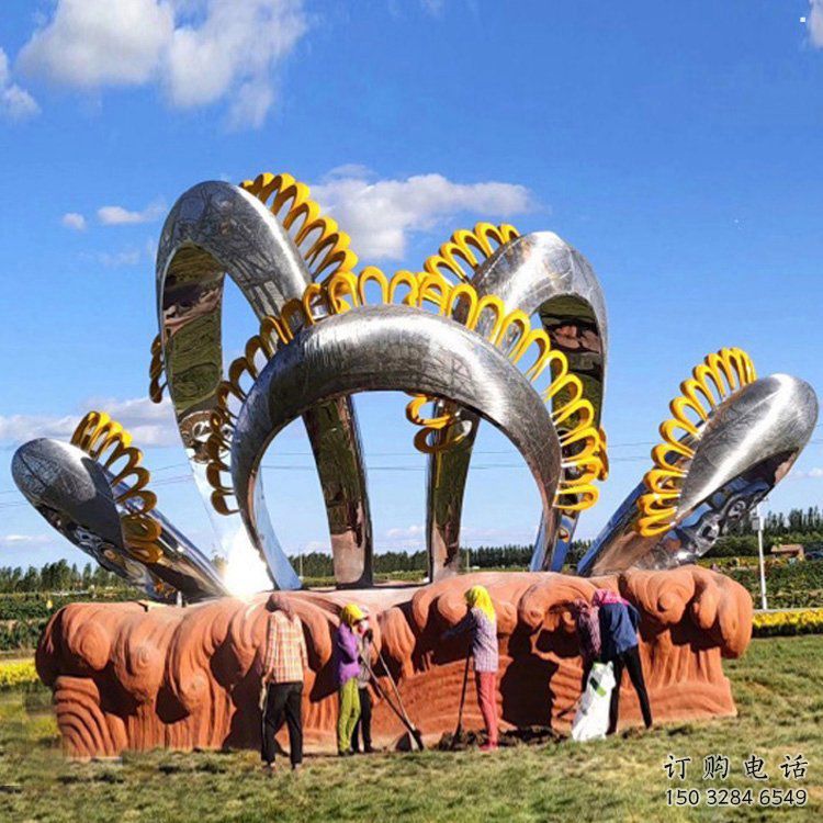 四葉草雕塑承接，鍛造工藝，不銹鋼四葉草雕塑制造