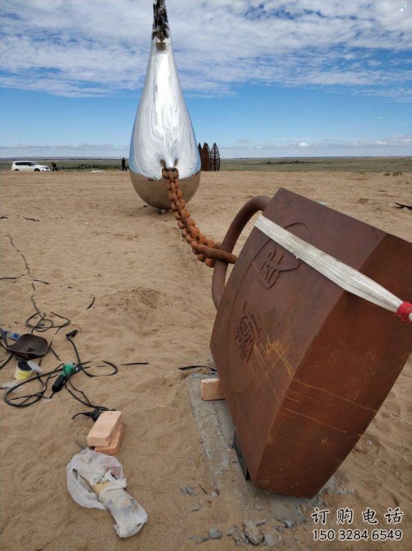 水滴雕塑訂做供需，景區(qū)雕塑，鏡面水滴雕塑定價(jià)