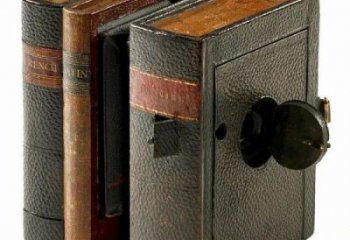 銅書籍雕塑廠家，金屬組合，銅書籍雕塑定做