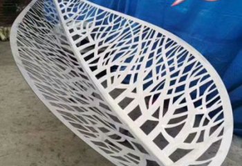 鏤空樹葉雕塑點(diǎn)擊，多彩藝術(shù)，鏡面鏤空樹葉雕塑承接