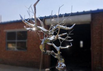 住宅小區(qū)松樹雕塑