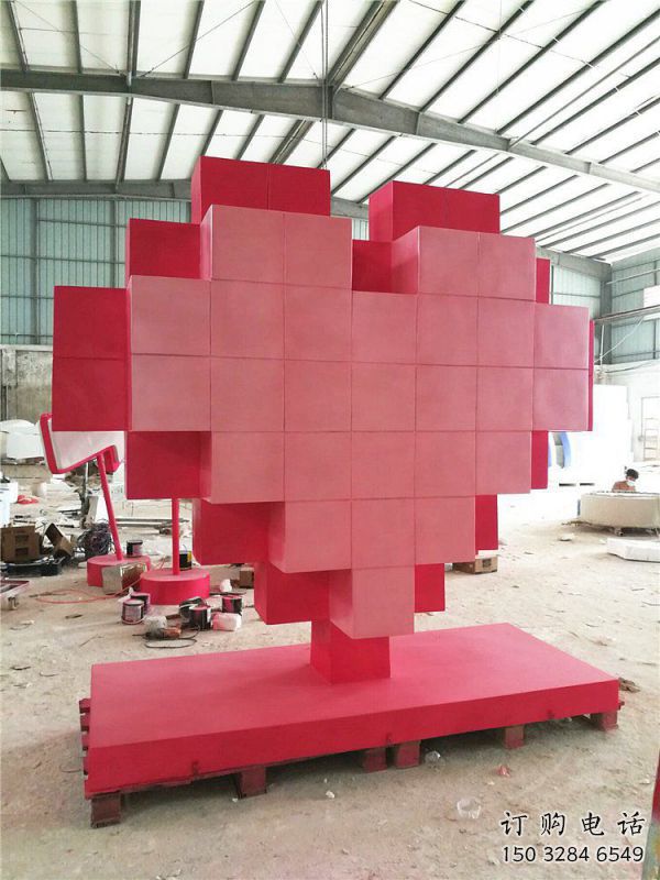 愛心雕塑訂做供需，景區雕塑，烤漆不銹鋼愛心雕塑廠家