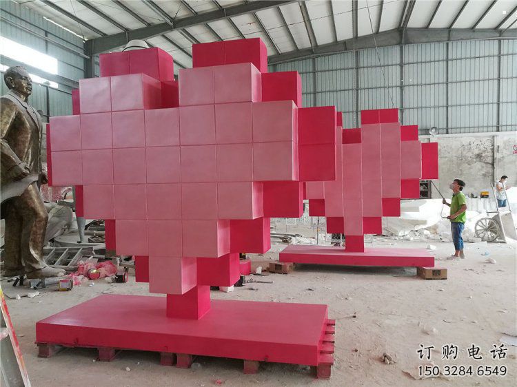 桃心雕塑工程選用，美陳雕塑，不銹鋼桃心雕塑展示