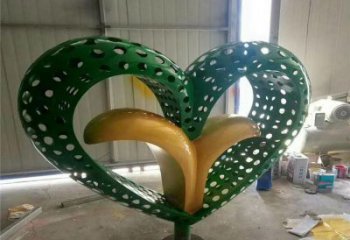 愛心雕塑批發，拉絲工藝，園林不銹鋼愛心雕塑承接