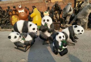 景觀熊貓雕塑選定，美陳雕塑，現代藝術彩繪熊貓雕塑廠家