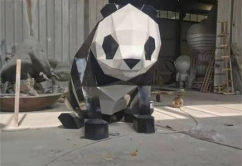 熊貓雕塑制造，白鋼構件，幾何切面熊貓雕塑提供