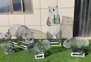 景觀熊貓雕塑選用，美陳雕塑，鏤空熊貓雕塑廠家