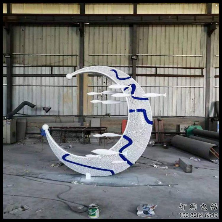幼兒園月牙雕塑，鐵藝文化雕塑，鑄造制作