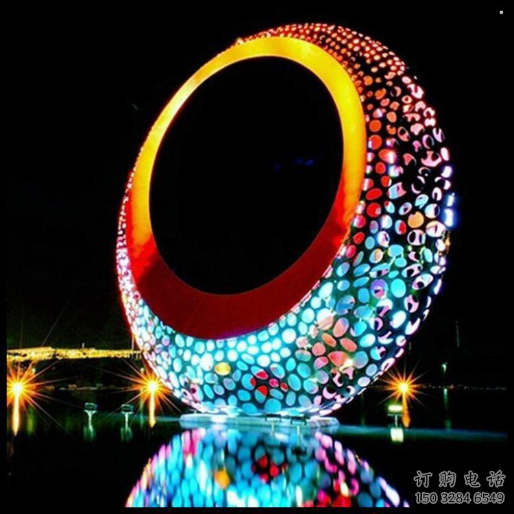 月牙雕塑常用，景觀概念，鏤空月牙雕塑廠家展品