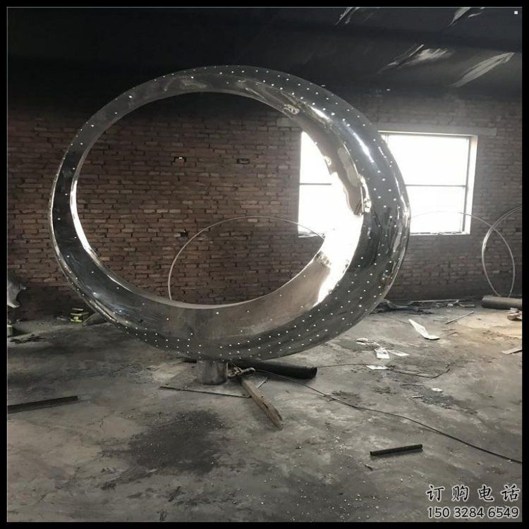 金屬月亮船雕塑制作，城市裝飾，不銹鋼月亮船雕塑標準