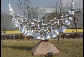 操場月亮船雕塑，鏤空景觀雕塑，噴砂制造