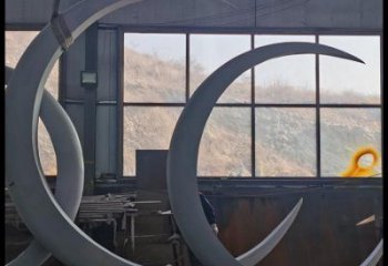 月亮雕塑觀賞型，露天雕塑，鋼結構月亮水簾雕塑訂做