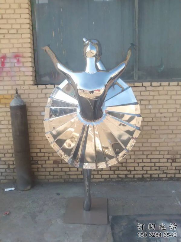 舞者雕塑制造商，美陳雕塑，小品圓環(huán)舞者雕塑訂做