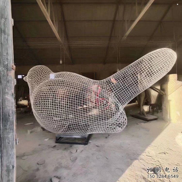 鏤空鳥(niǎo)雕塑供需，廣場(chǎng)雕塑，鐵藝小鳥(niǎo)雕塑定制