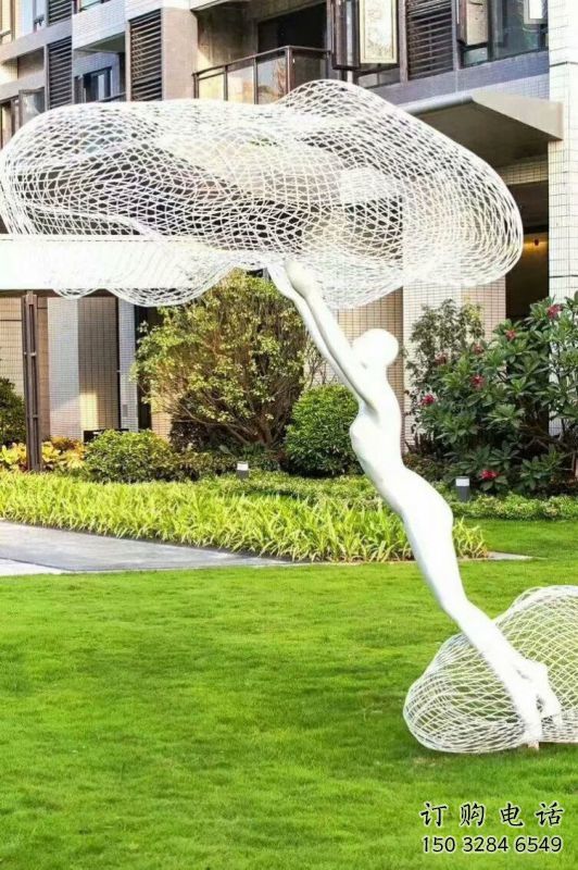 鏤空人物雕塑選用，小區(qū)擺件，大型鐵藝人物雕塑公司