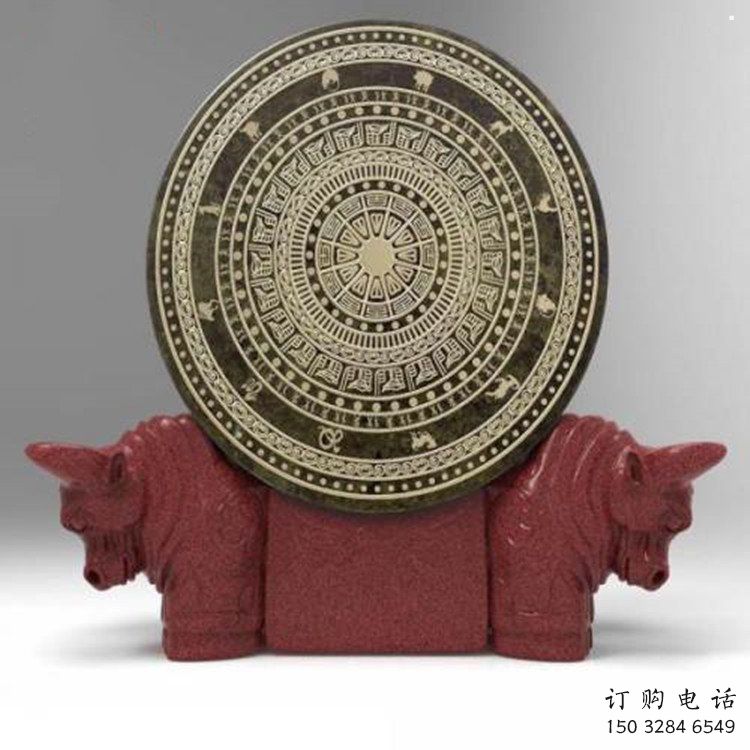 ?門口銅鼓雕塑點擊，地標擺件，民俗銅鼓雕塑承接