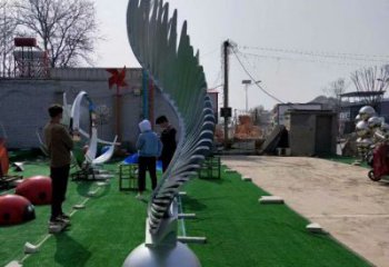 室內(nèi)鳳尾雕塑