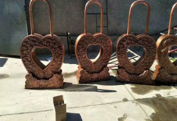 藝術(shù)鎖子雕塑觀賞型，街景小品，不銹鋼鎖子雕塑主題常用