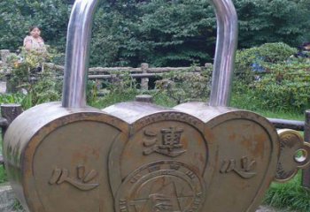 公園銅鎖子雕塑定做，小區擺件，銅鎖子雕塑制作