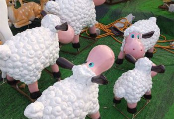 秀英小區小羊雕塑，彩繪動物雕塑，抽象效果