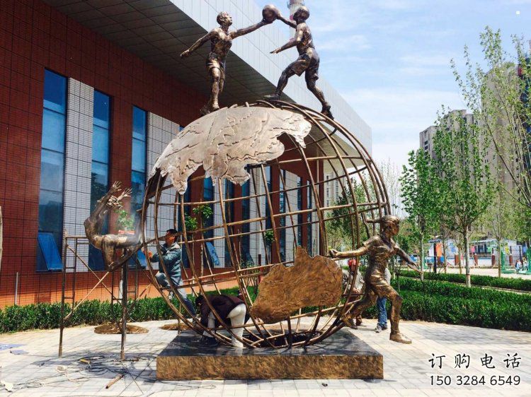 荊州地球儀雕塑選定，拉絲工藝，地球儀人物雕塑預定