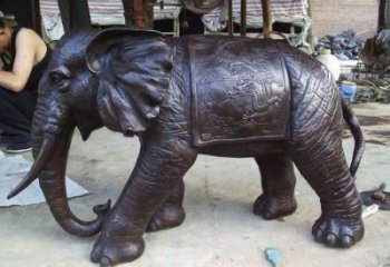 襄樊庭院大象雕塑定做，廣場雕塑，室外銅大象雕塑提供