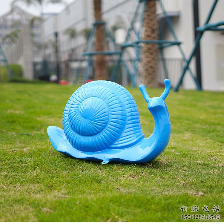 西湖彩繪蝸牛雕塑廠家，園林動物小品，玻璃鋼蝸牛雕塑生產(chǎn)