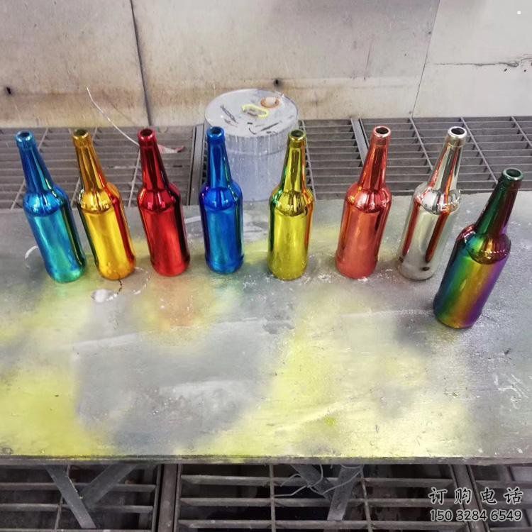 包頭公園啤酒瓶雕塑定價，村標概念，玻璃鋼啤酒瓶雕塑選用